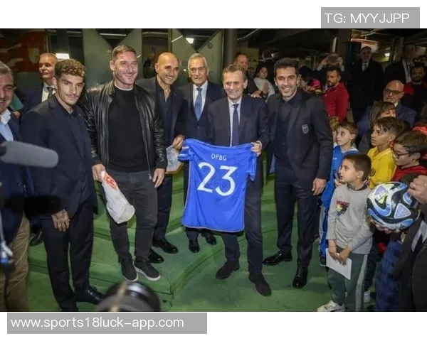 托蒂与斯帕莱蒂再度携手拍广告显示两人关系逐渐回暖